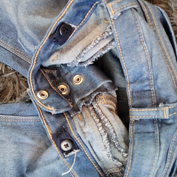 JORDACHE JEAN BUNDLE - Picture 6 of 14